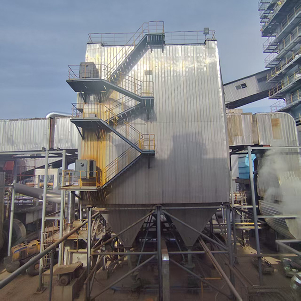 电袋乌鲁木齐除尘器工程案例： 130T/h锅炉配套电袋乌鲁木齐除尘器